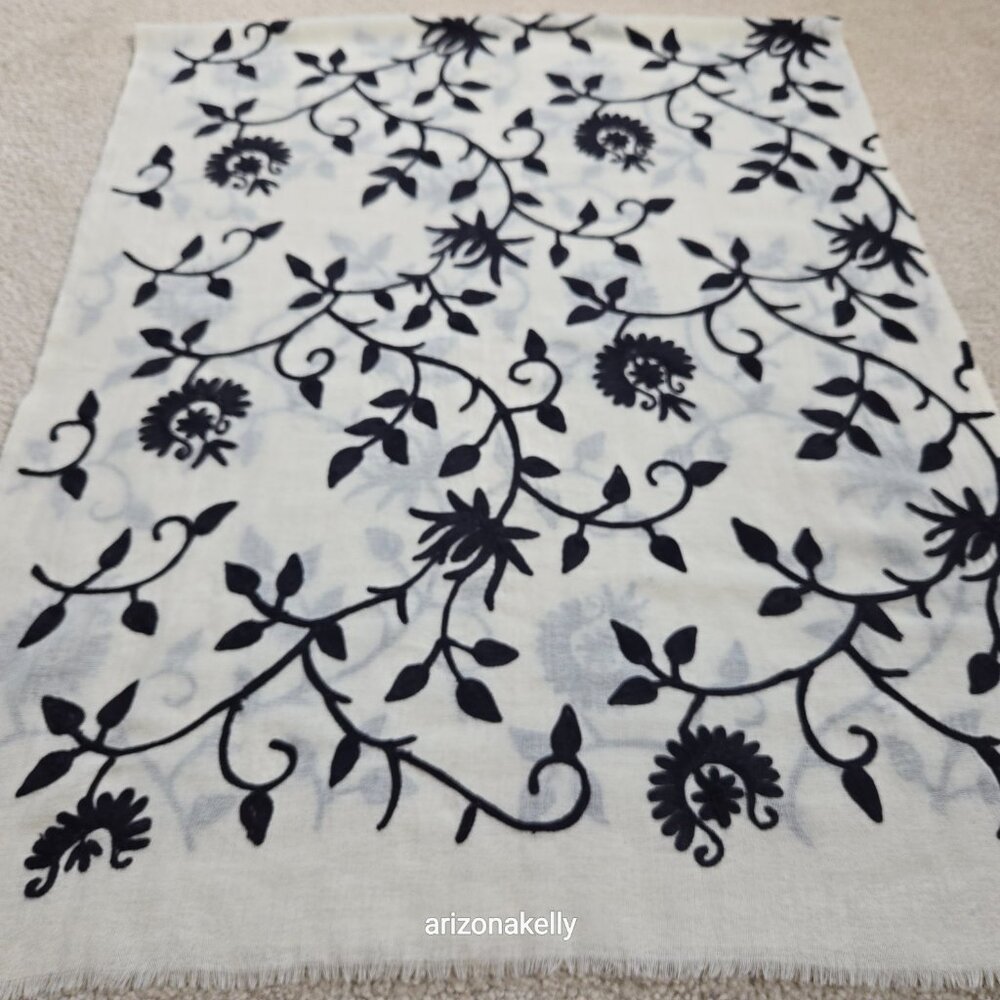 Ivory Wool Scarf with Black Chain Stitch Embroidery - Picture 13 of 14